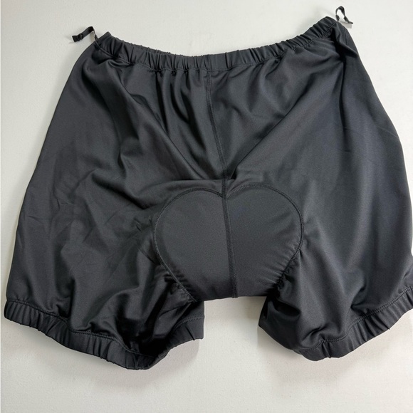 NWT L.L. Bean Women's Comfort Padded Performance Cycling Capri Black XL - Picture 6 of 6
